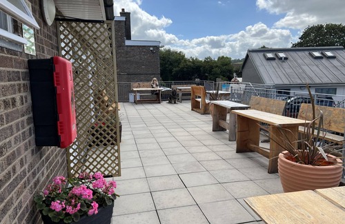 Aberporth Apartment | Room with balcony for two