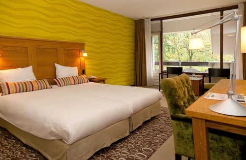 Rijssen Hotel | Room with Balcony! Indoor Pool, Close to National Park De Sallandse Heuvelrug!