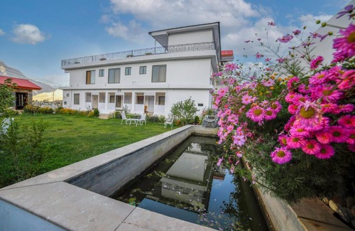 Skardu Hotel | Roomph Premium Al Noor Airport Road