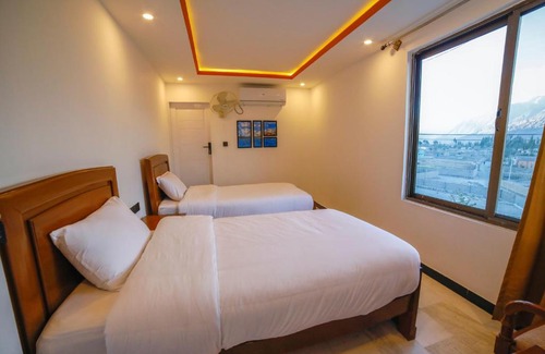 Skardu Hotel | Roomph Premium Al Noor Airport Road
