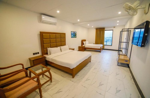 Skardu Hotel | Roomph Premium Al Noor Airport Road