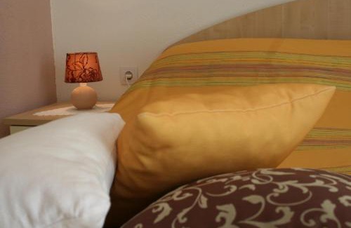 Tucepi Apartment | Rooms & Apartments Villa Anka