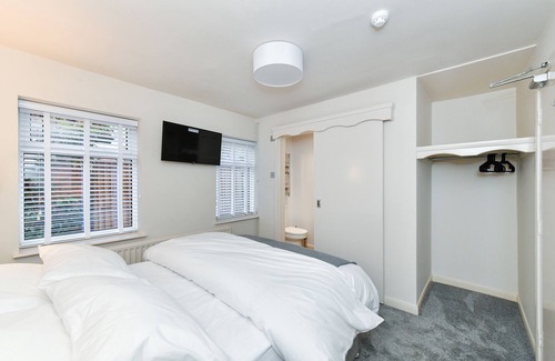 Newark House | Rooms at Rolleston