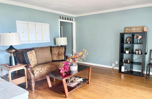 San Bruno House | Rooms in San Bruno House
