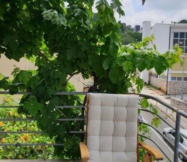 Cove Tri Zala (Zrnovo) Apartment | Rooms Keti - Blue room