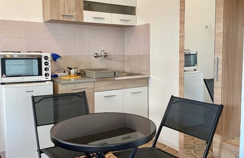 Maini House | Rooms Kuljic