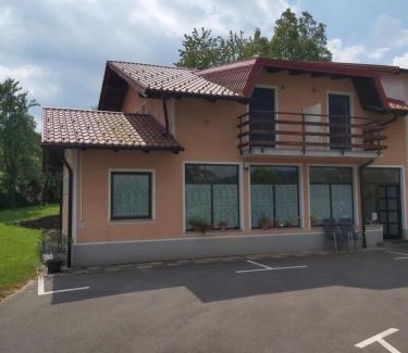 Postojna House | Rooms Zagon