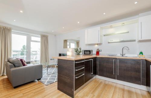 Guildford Apartment | Roomspace Serviced Apartments - Abbot's Yard