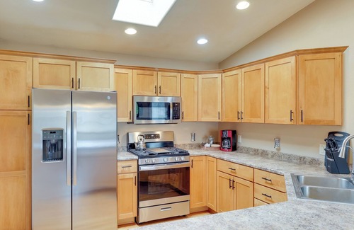 Piedmont House | Roomy Piedmont Home w/Yard < 14 Mi to Sturgis!