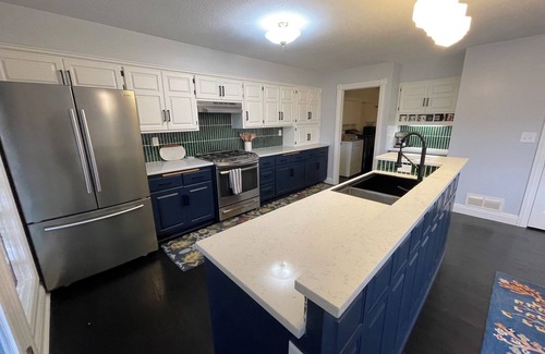 East Bethel House | Roomy private country retreat - pet and kid friendly