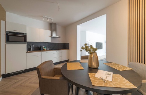 Centrum Apartment | Roosendaal Leon Room 1 · Leon | Spacious apartment with garden | Room 1