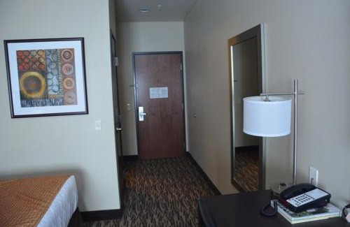 Watford City Hotel | Roosevelt Inn & Suites