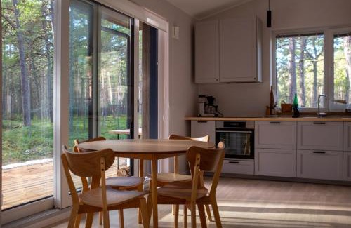 Laane-Nigula Parish House | Rooslepa seaside getaway