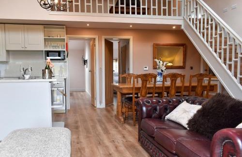 Nelson House | Roosters Rest - Uk31826