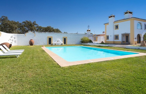 Monforte Other | Rosa Estates: The Farmhouse & Stables