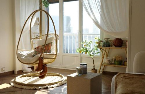 Vanves Apartment | Rose Blossom apartment in Paris