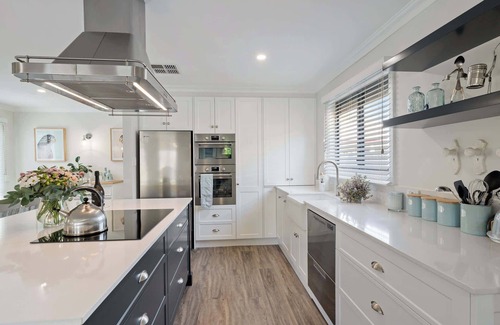 Goolwa House | Rose Cottage 3B Hutchinson St Goolwa