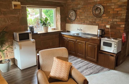 Hamilton Cottage | Rose Cottage