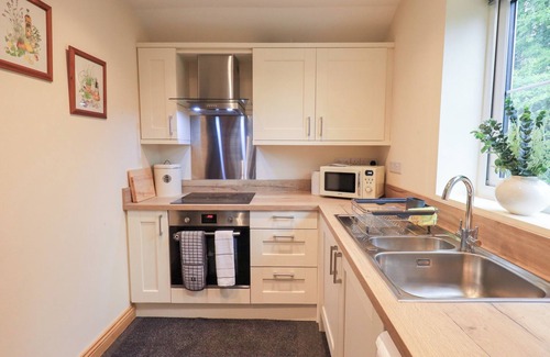 Crosby-on-Eden Cottage | ROSE COTTAGE, family friendly, character holiday cottage in Carlisle