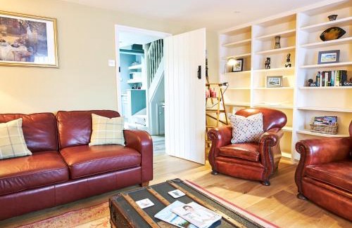 Dereham House | Rose Cottage
