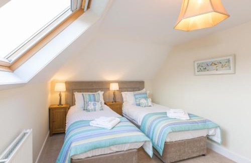 Blairgowrie House | Rose Cottage with Hot Tub
