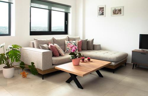 Polemarchi Apartment | Rose Cozy Getaway - 3 Pearls Pool Retreat