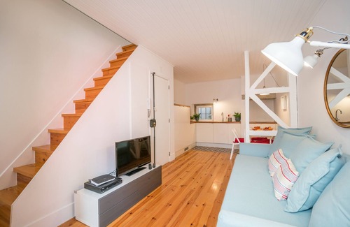 Merces Apartment | Rose Duplex Apartment 5D