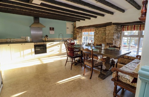 Bellingham House | ROSE HIP COTTAGE, pet friendly, with open fire in Bellingham