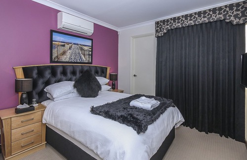 Clarkson Bed & Breakfast | Rose Hotel Clarkson