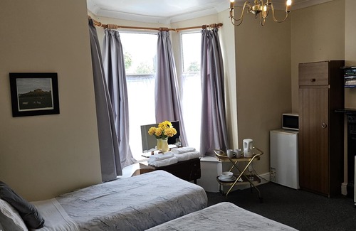 Peterborough House | Rose Marie Guest House