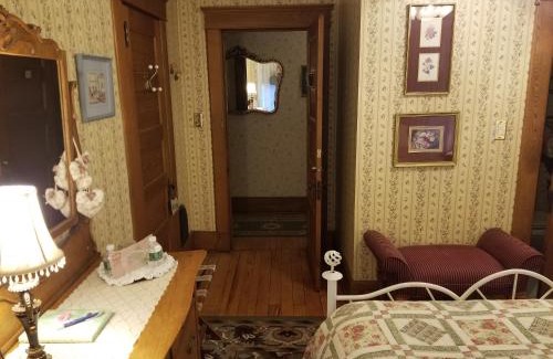 Cooperstown Bed & Breakfast | Rose & Thistle Bed & Breakfast