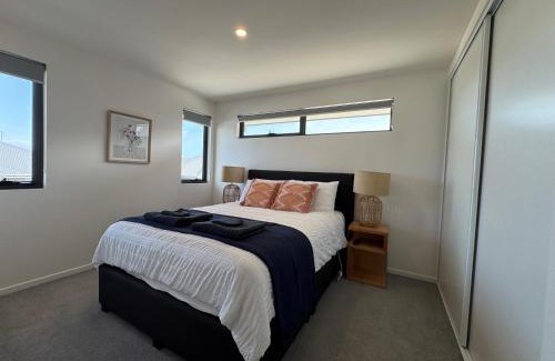 Blackmans Bay Villa | Rose Villa
