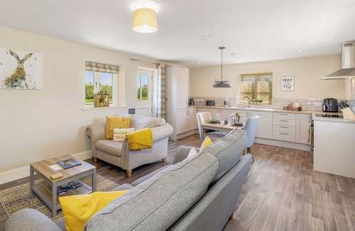 Frampton Apartment | Rosemary – Ground Floor