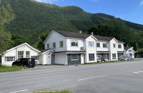 Rosendal Hotel | Rosendal Apartments Motellet