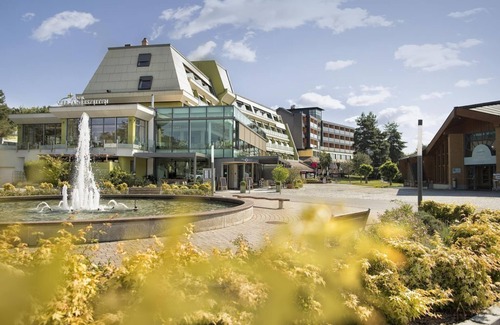 Loipersdorf bei Fuerstenfeld House | Rosensuite - ab 2 Nächte Inkl. Therme - Thermenhotel Vier Jahreszeiten
