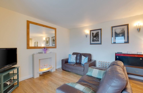 Porthleven Apartment | Rosenwyn - Three Bedroom Apartment, Sleeps 5