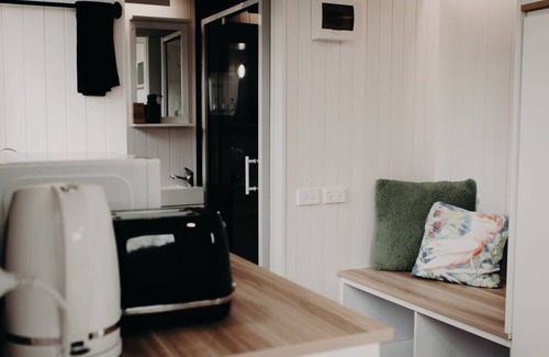 Macclesfield House | Rosewood Mac by Tiny Away