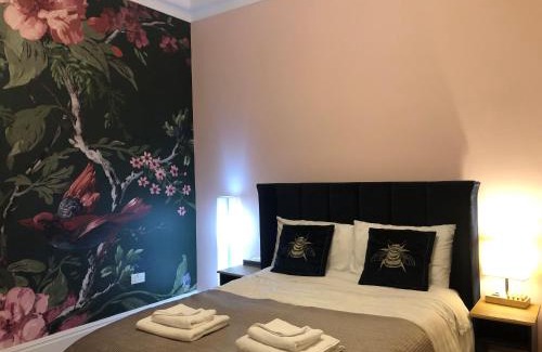 Cricklewood House | Rosie Cosy House Cricklewood