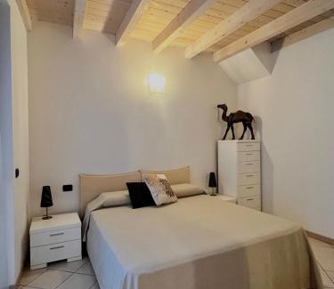 Vassena Apartment | Rossi Lake Family
