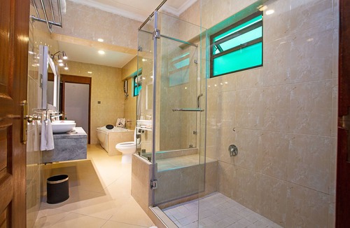 Kerugoya Hotel | Roswam Hotel
