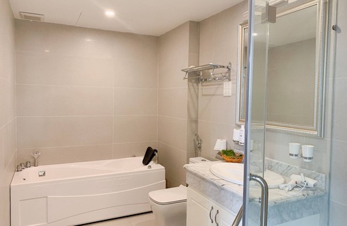 Trung Hoa Nhan Chinh Apartment | Rosy Apartment Nam Trung Yen