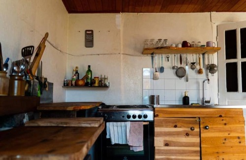 Plufur Cabin | Roulotte Traditionnelle Armoricaine