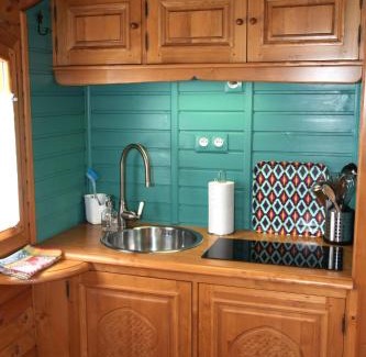 Luz-Saint-Sauveur House | Roulottes Montagne Pyrenees