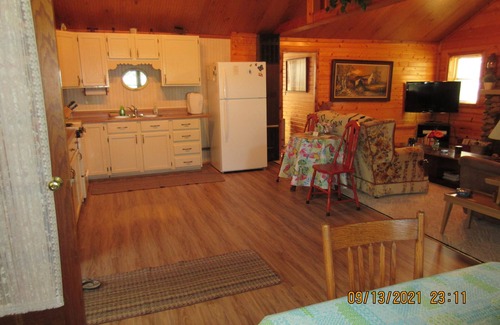Aitkin House | Round Lake - Beautiful Views - Small Mouth/Walleye Fishing!