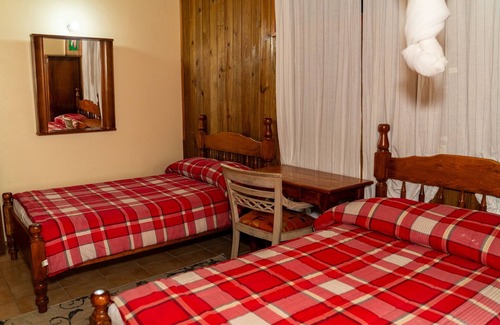Laudat House | Roxy's Mountain Lodge