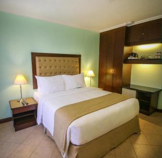 Makati Hotel | Royal Bellagio Hotel