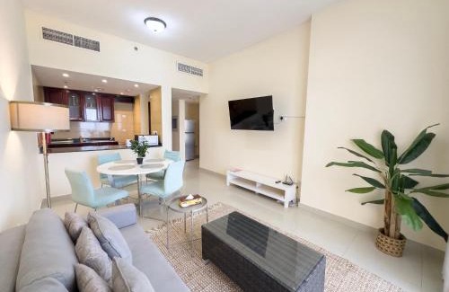 Al Hamra Village Apartment | Royal Breeze Sea View One Bedroom Apartment