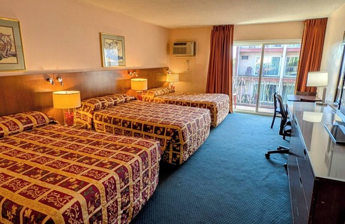 Inglewood Hotel | Royal Century Hotel