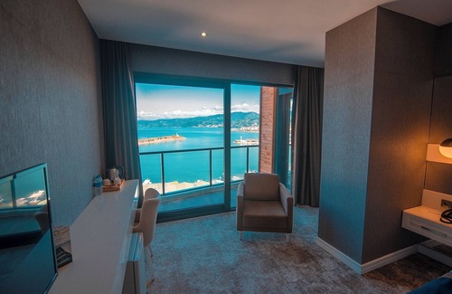 Arakli Hotel | Royal Comfort Hotel