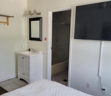 Okotoks Hotel | Royal Duke Hotel